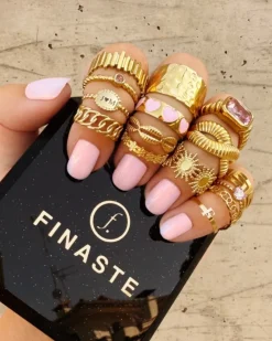 Finaste Initial ring mini goldplated Clearance