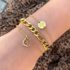 Finaste 2 initialen armband klein muntje goud kleurig Best