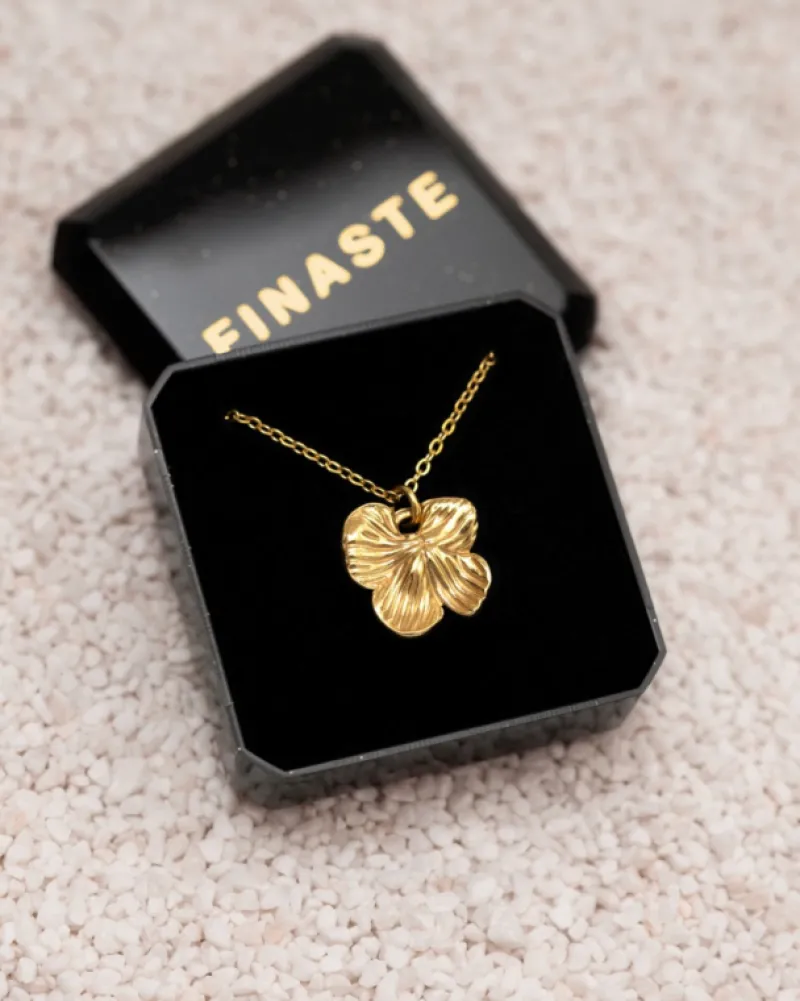 Finaste Ketting met bloemetje goudkleurig New