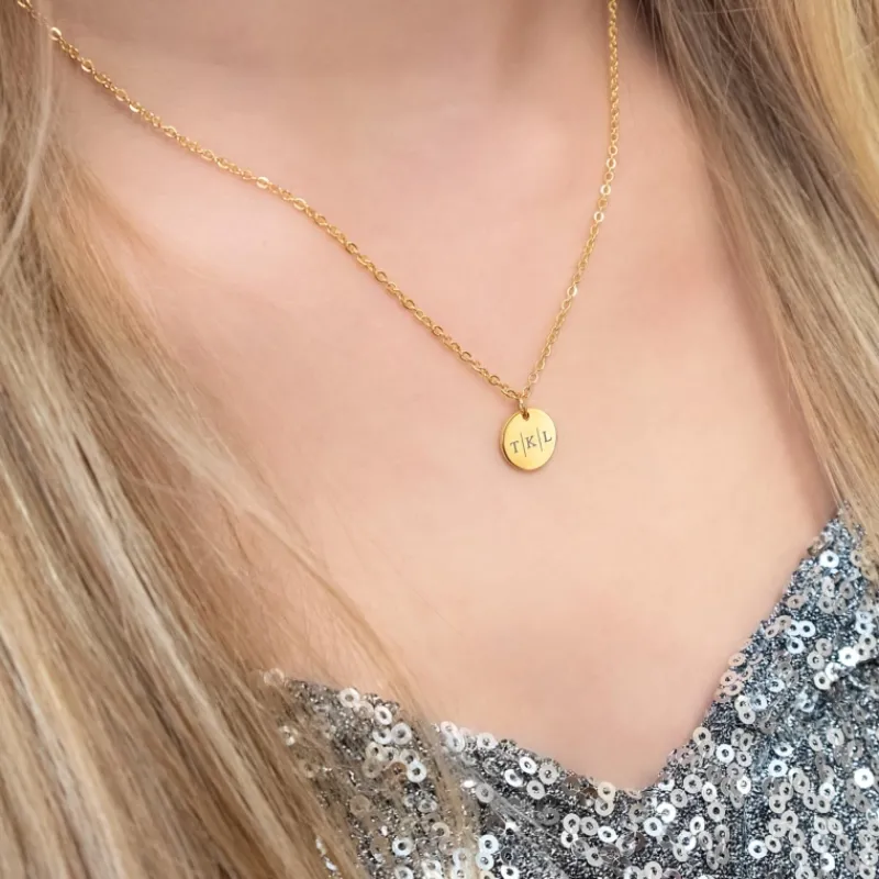 Finaste Ketting Met Drie Letters Goud Kleurig Clearance