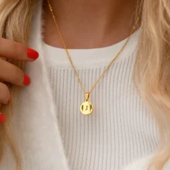 Finaste Ketting met Letter Goud Kleurig Fashion