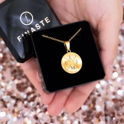 Finaste Ketting Met Vier Initialen Goud Kleurig Discount
