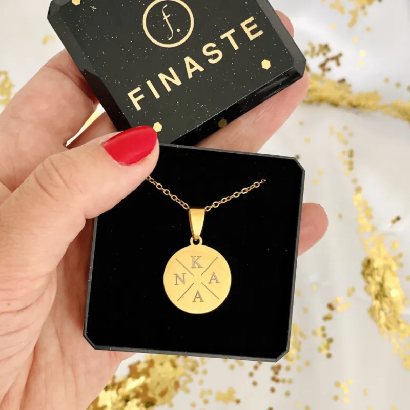 Finaste Ketting Met Vier Initialen Goud Kleurig Discount