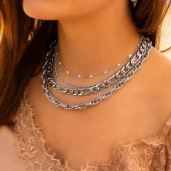 Finaste Ketting Met Witte Bolletjes Online