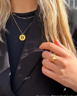 Finaste Ketting Met Witte Bolletjes Goudkleurig Hot