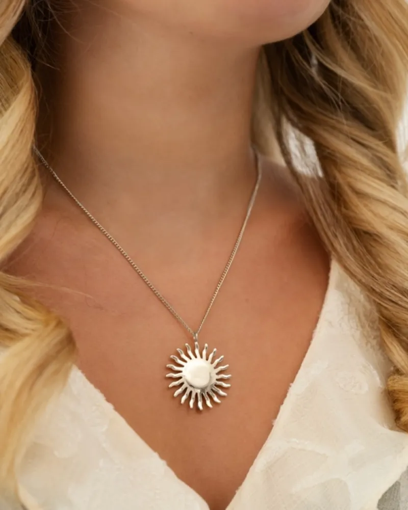 Finaste Ketting met zonnetje statement Fashion