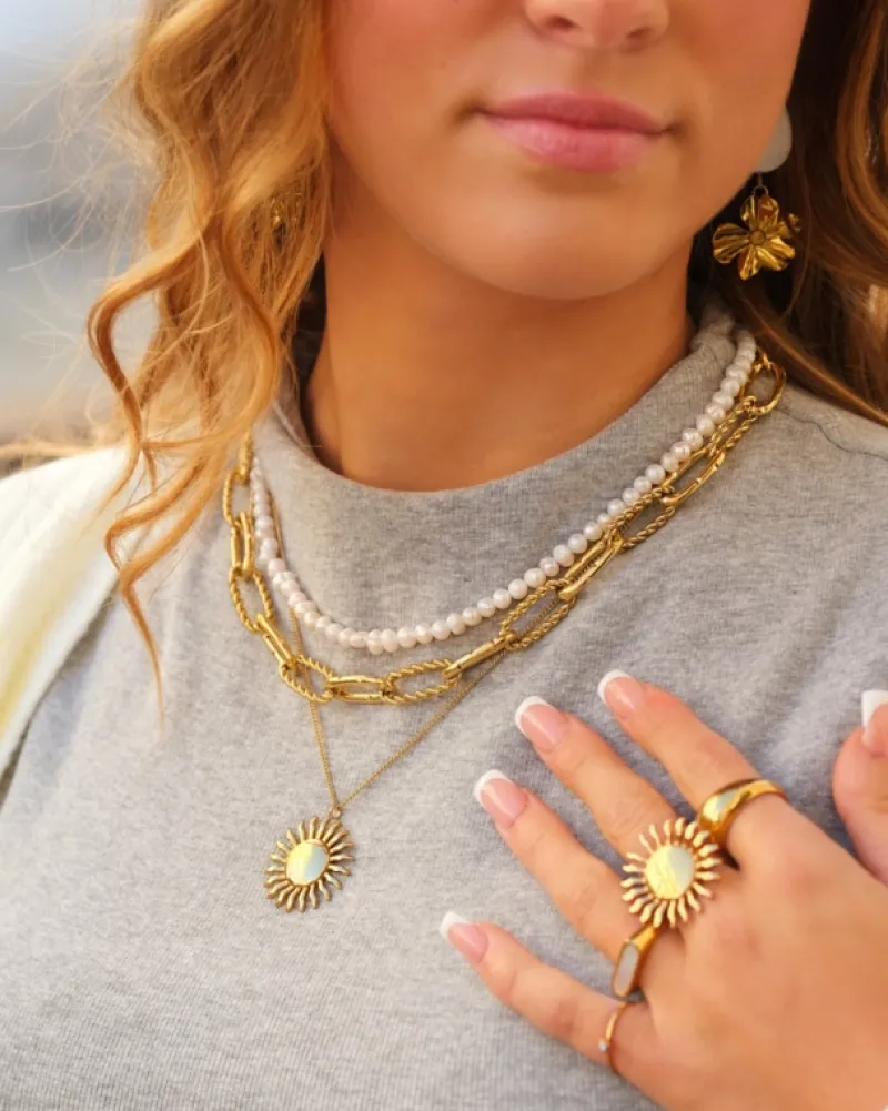 Finaste Ketting met zonnetje statement goudkleurig Best