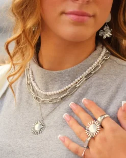 Finaste Ketting met zonnetje statement Fashion