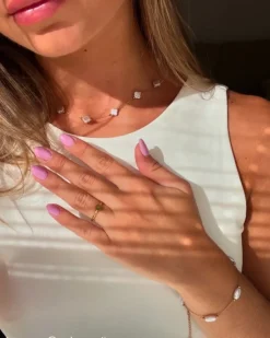 Finaste Ketting witte clovers goudkleurig Sale