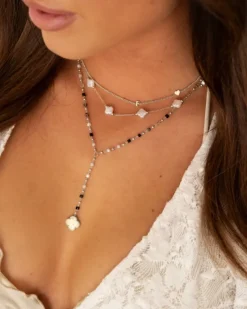 Finaste Kralenketting met bloem bedeltje Fashion