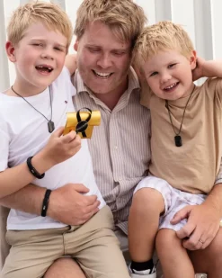 Finaste Leren mannen armband met naam zwart Outlet