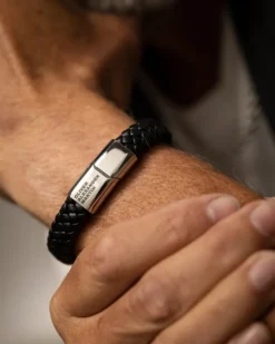Finaste Leren mannen armband met naam Sale