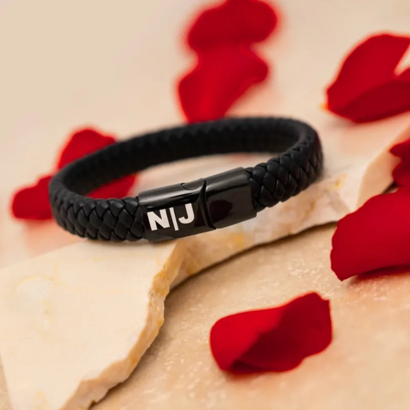 Finaste Leren mannen armband met naam zwart Outlet