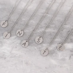 Finaste Letter Ketting Coin Fashion