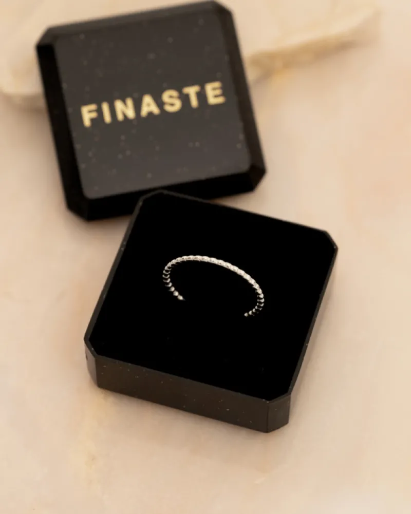 Finaste Little dots ring Online