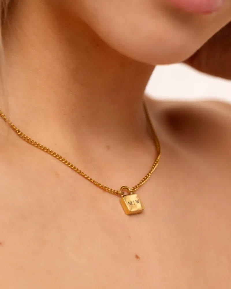 Finaste Lock ketting met jouw gravering goudkleurig Fashion