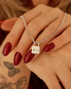 Finaste Lock ketting met jouw gravering Hot