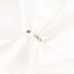 Finaste Minimal triple ring Clearance