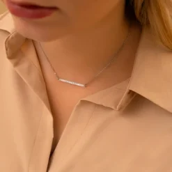 Finaste Minimalistische graveerbare bar ketting Online