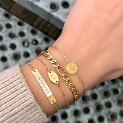 Finaste Musthave armbandje met 2 letters goud kleurig Clearance
