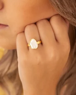 Finaste Musthave ring sea shell goudkleurig Fashion