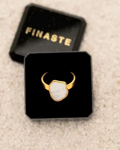 Finaste Musthave ring sea shell goudkleurig Fashion