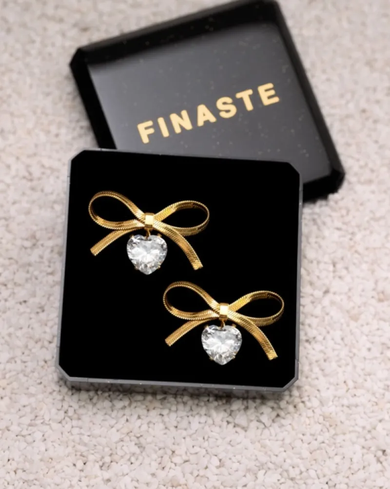 Finaste Oorbellen trendy bow heart goudkleurig Sale