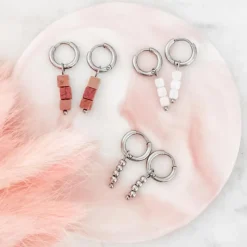 Finaste Oorringetjes met bolletjes hanger Discount