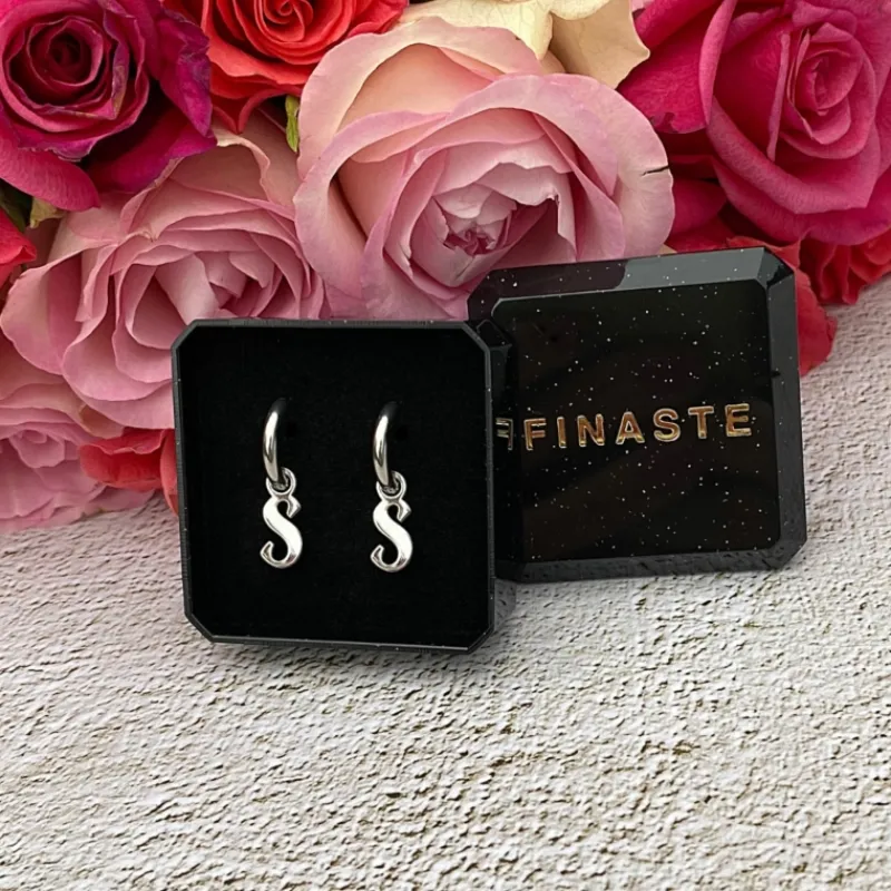 Finaste Oorringetjes met initial kleur zilver Discount