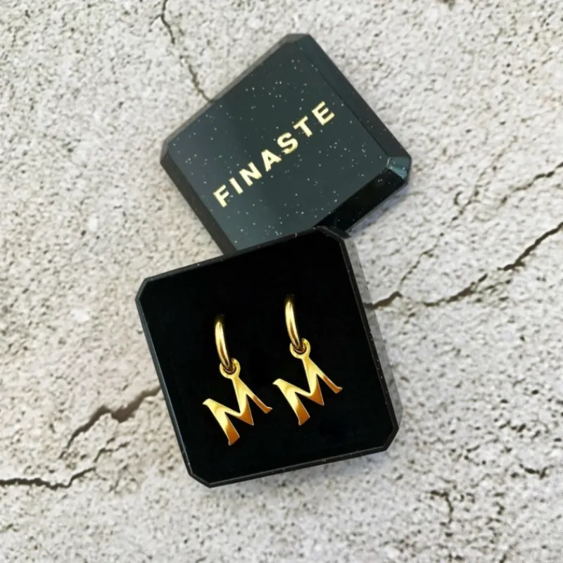 Finaste Oorringetjes met initial kleur goud Fashion