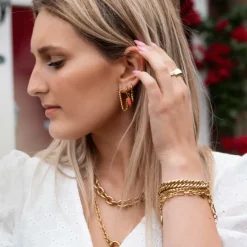 Finaste Oorringetjes met koraal steentje kleur goud Hot
