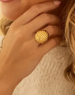 Finaste Ovale ring chunky striped goudkleurig Clearance