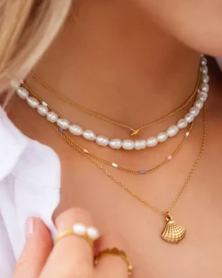 Finaste Pearl necklace goldplated Sale