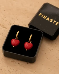 Finaste Red heart earrings goudkleurig Sale