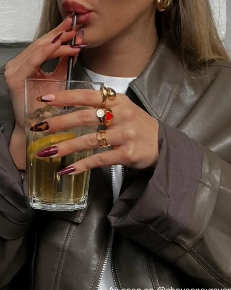 Finaste Red Influencer Heart Ring Goudkleurig Sale