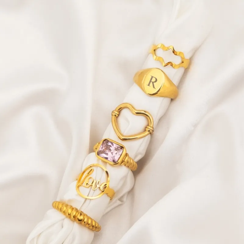Finaste Ring Croissant kleur goud Clearance