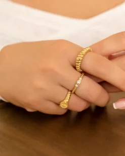 Finaste Ring Croissant kleur goud Clearance