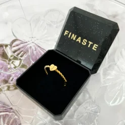 Finaste Ring met graveerbaar hartje goud kleurig Clearance