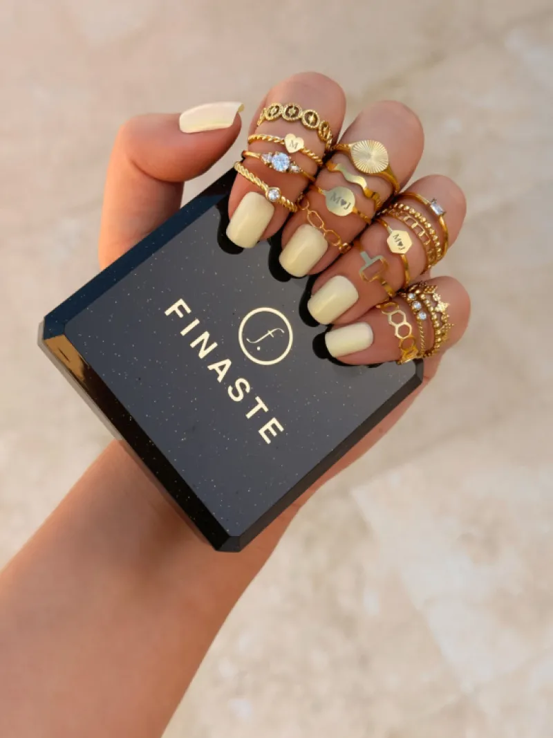 Finaste Ring met graveerbaar hartje goud kleurig Clearance