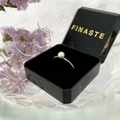 Finaste Ring met pareltje Sale