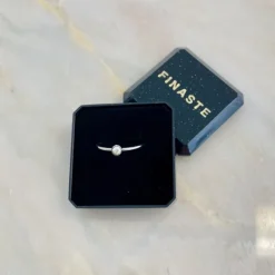 Finaste Ring met Steentje New