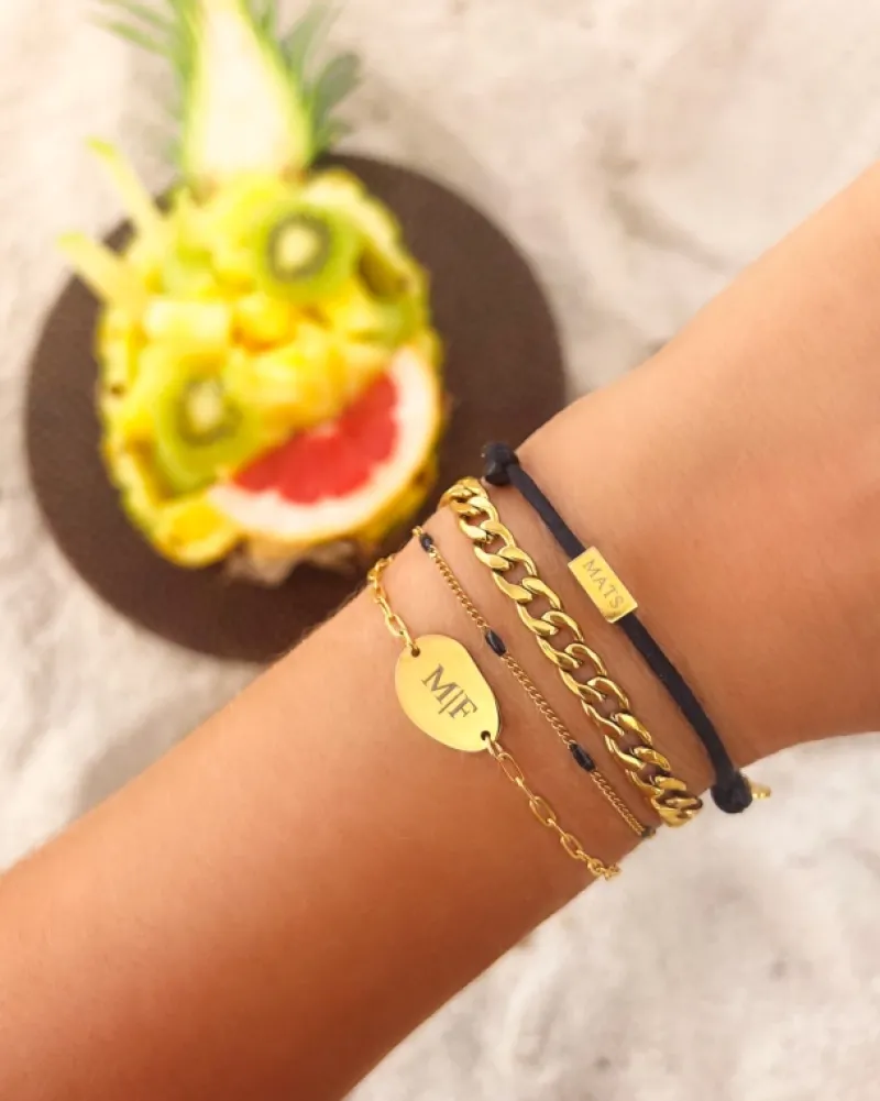 Finaste Satin initial armbandje zwart gold plated Hot