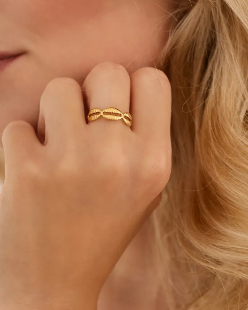 Finaste Schelpen ring goudkleurig Fashion