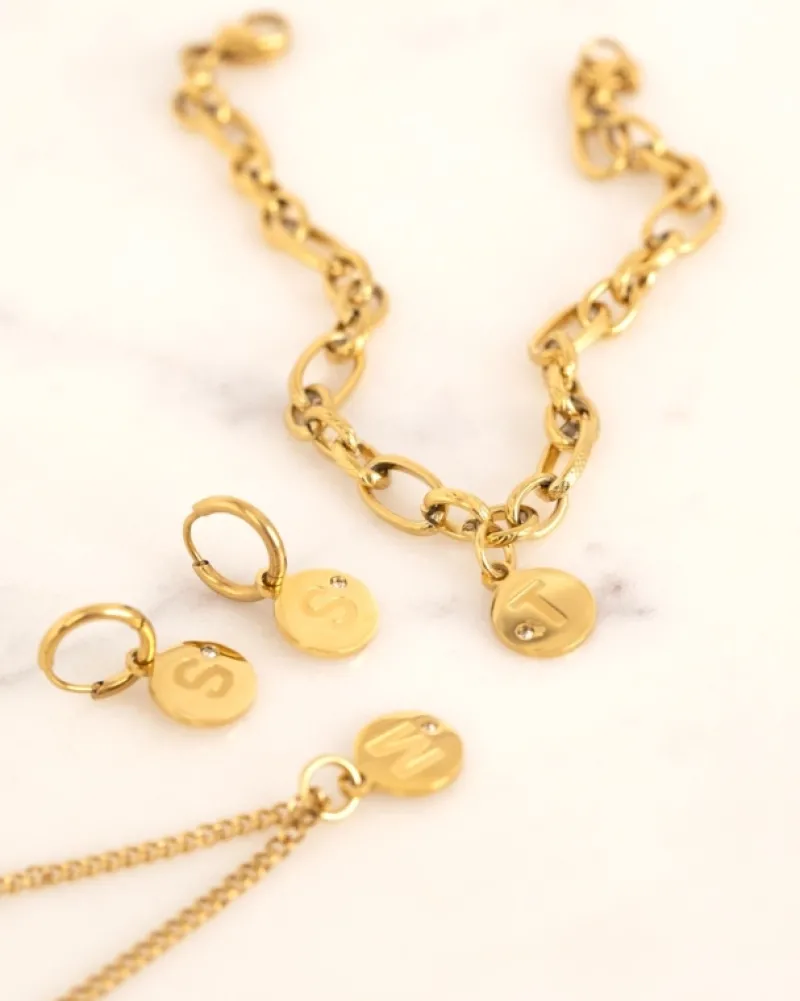 Finaste Shiny initial ketting goudkleurig New