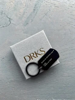 Finaste Sleutelhanger met tekst zwart Fashion