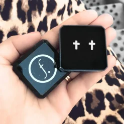 Finaste Stud oorbellen kruisje Discount