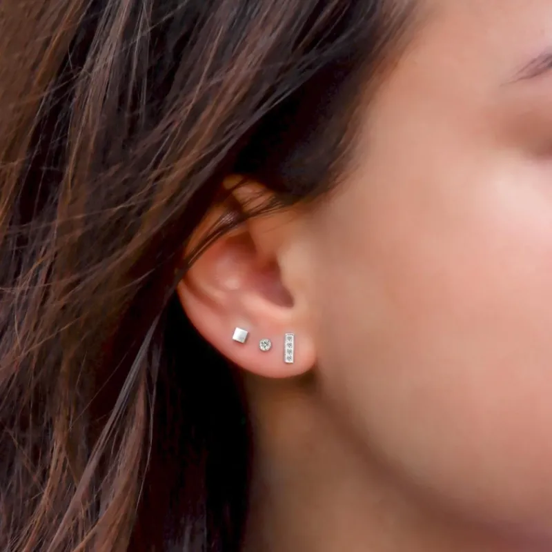 Finaste Stud oorbellen met steentje Clearance