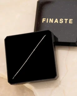 Finaste Tiny chain armband Discount