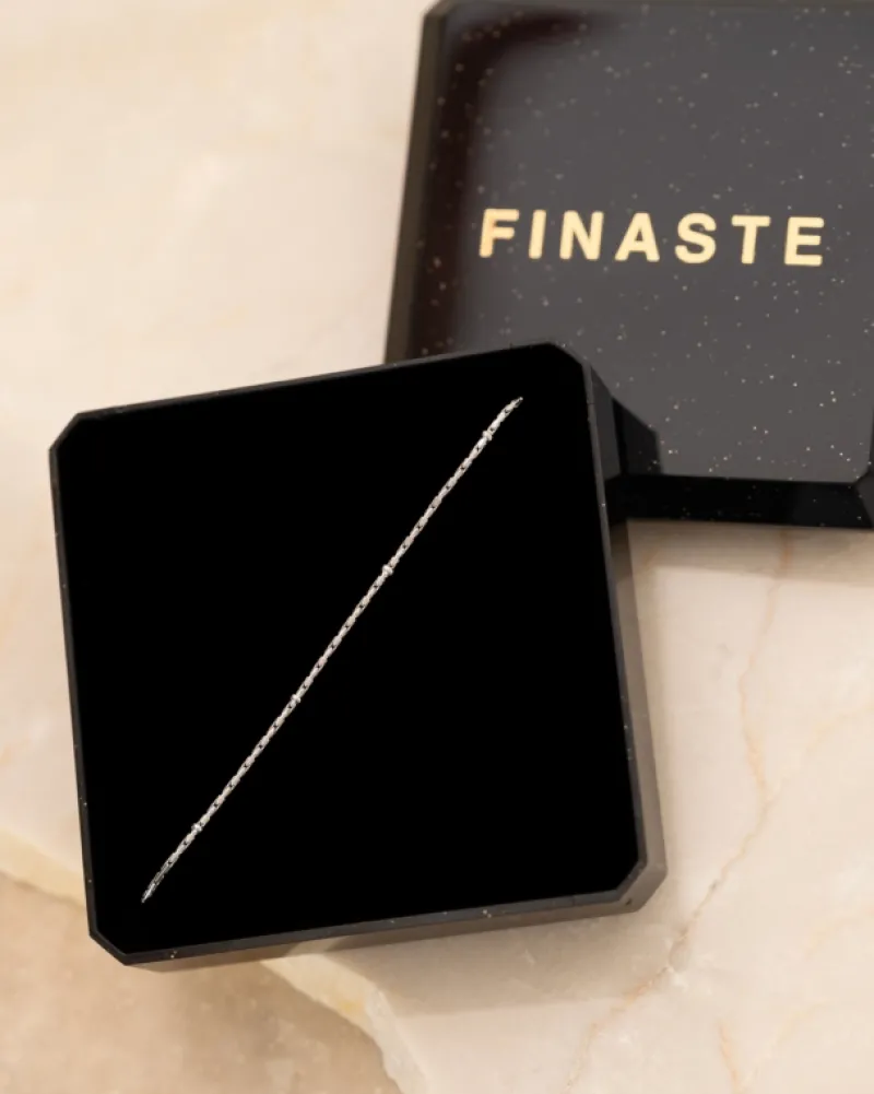 Finaste Tiny chain armband Discount