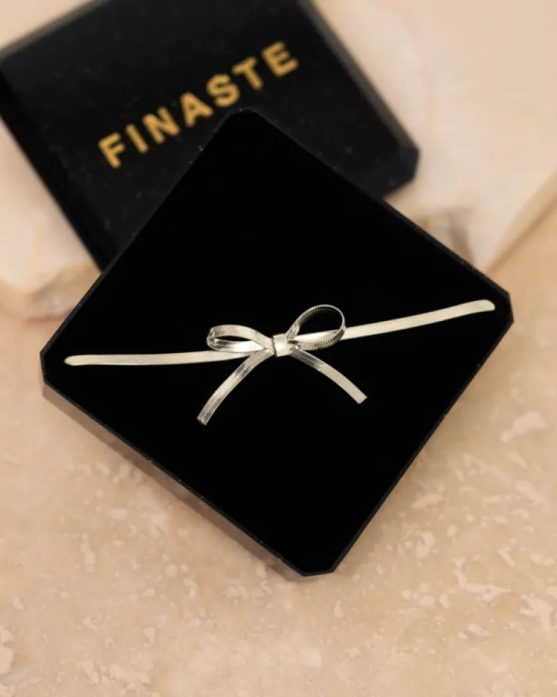 Finaste Trendy bow necklace Fashion